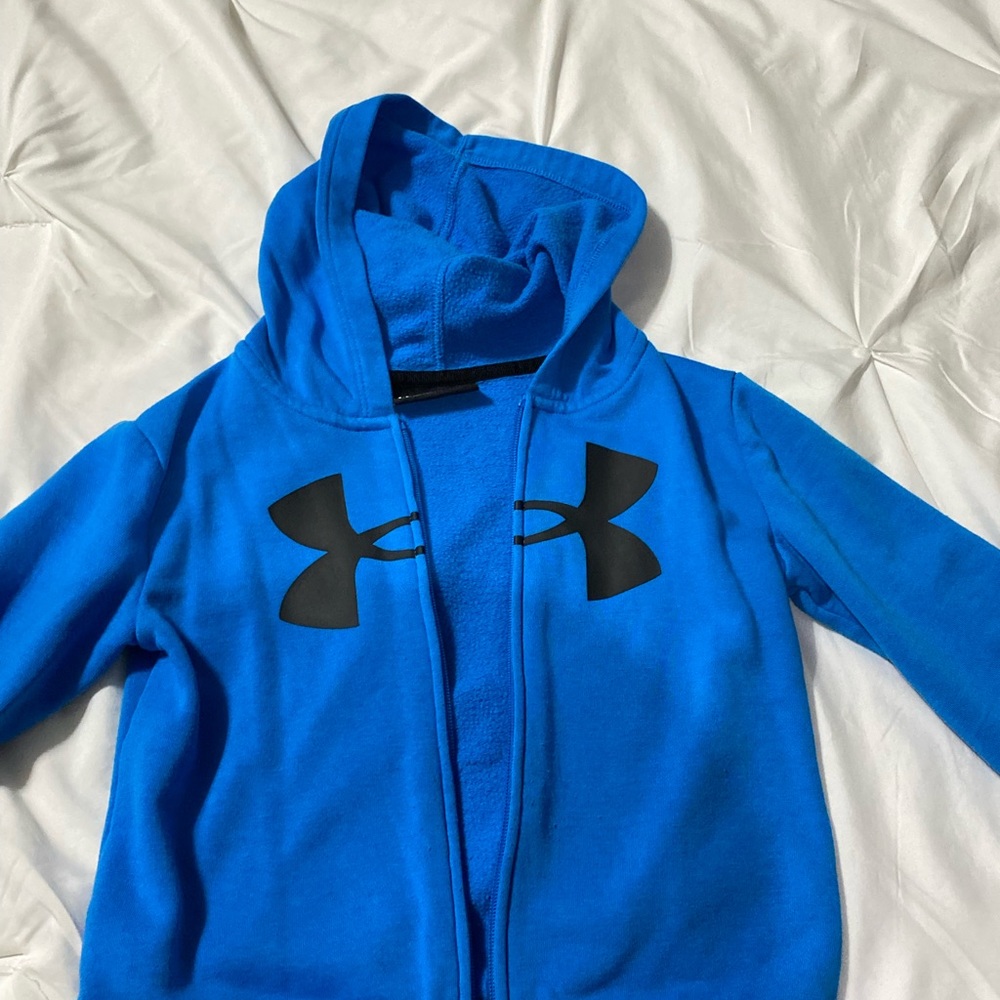 Boys Under Armour Fleece Hoody Size5